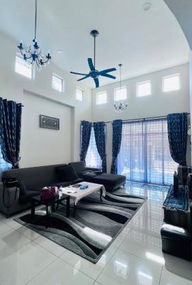 Homestay Anak Mem Senah in Muar