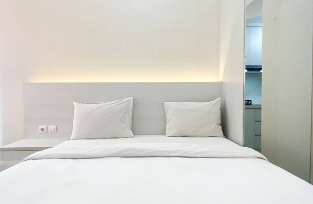 Homey And Minimalist Studio Transpark Juanda Bekasi Timur Apartment