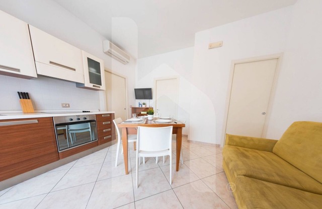 Homiday - Felicioni Alba Adriatica, Three Bedroom Apartment on the Ground Floor