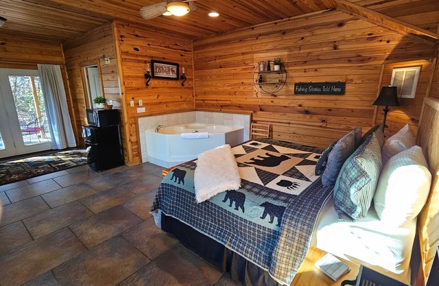 Honey Bear Haven Suite 2