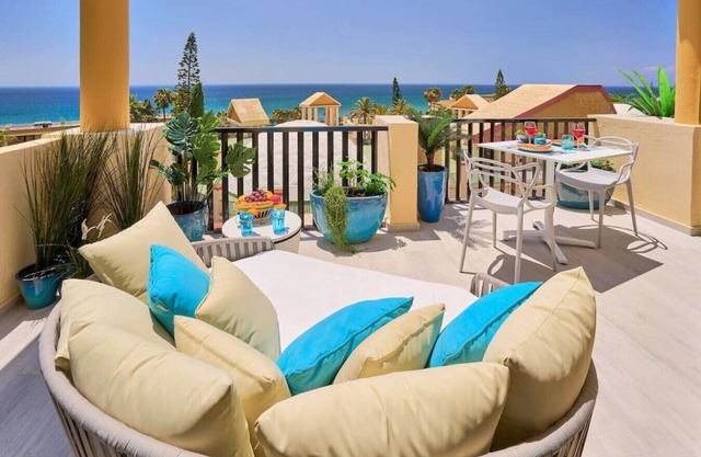 Honeymoon Suite Corner