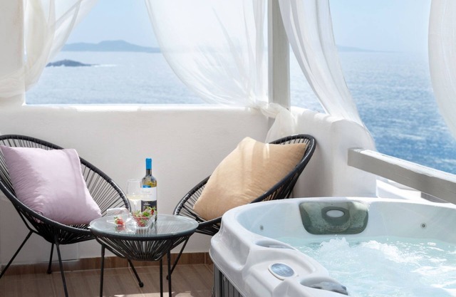 Honeymoon Suite with Sea View