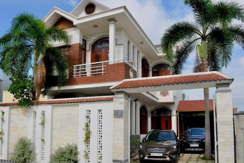 Hong's family house