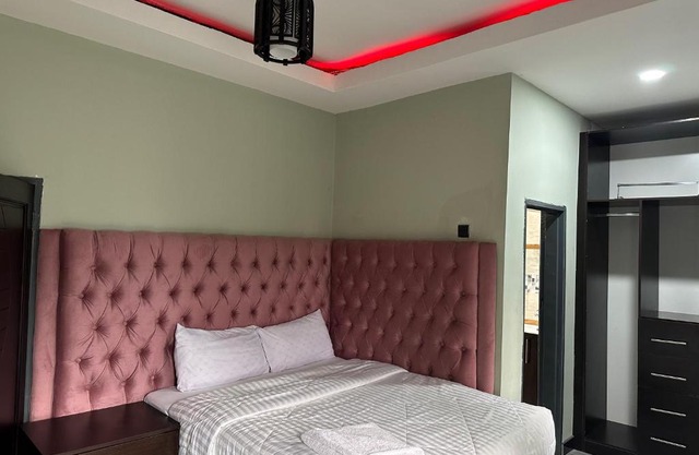 HopKas inn Lodge and serviced apartments