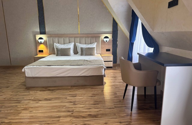 HORIZON HOTEL