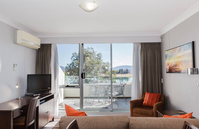 Horizons - 418/10 Kosciuszko Road