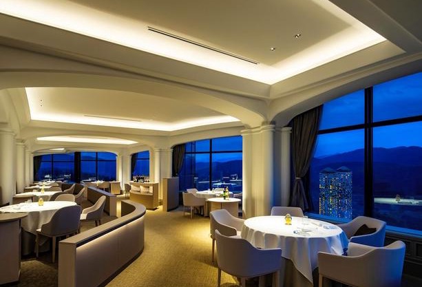 Hoshino Resorts Risonare Tomamu
