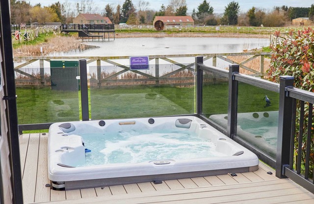Host & Stay | Captain Cook Lodge
