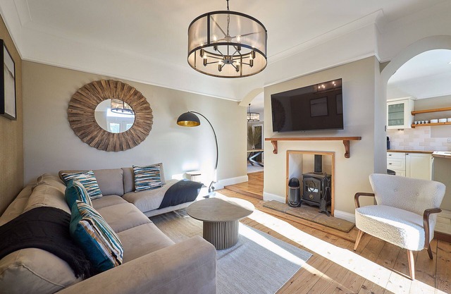 Host & Stay | Louvaine House
