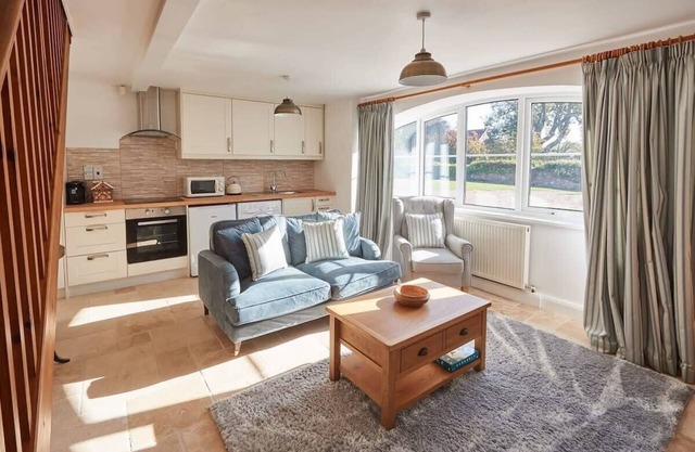 Host Stay Cottage 