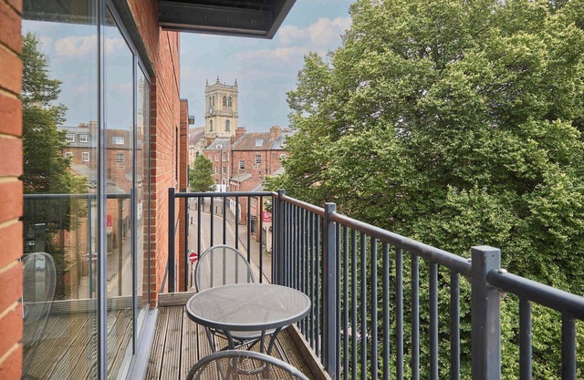 Host & Stay | Newport House Apartment