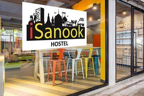 HOSTEL Female ONLY room