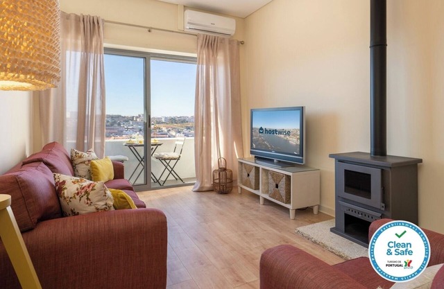 HostWise - Gaya Avenue 101 - Flat w/Balcony
