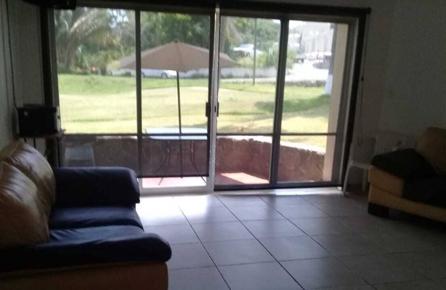hot tub, 5 pools, gym , fraccionamiento privado, club de playa