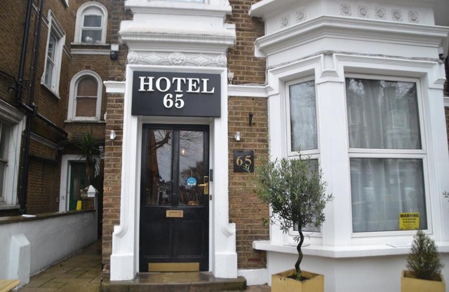 Hotel 