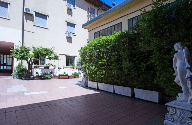 Hotel Adriano