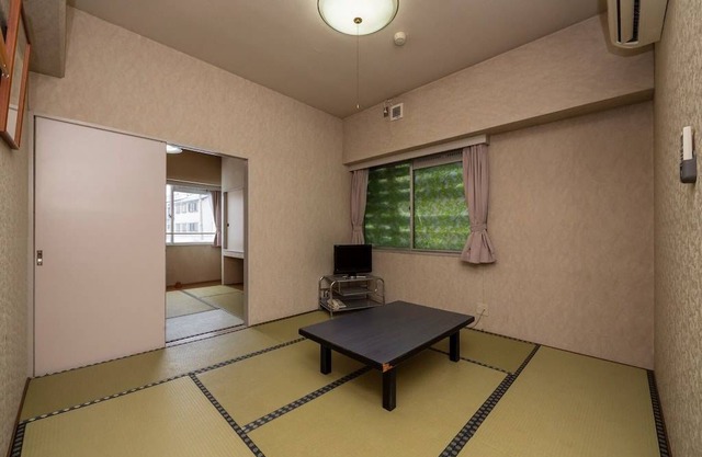 HOTEL ALPHASTAR