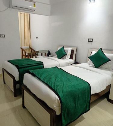 Hotel Aman Residency