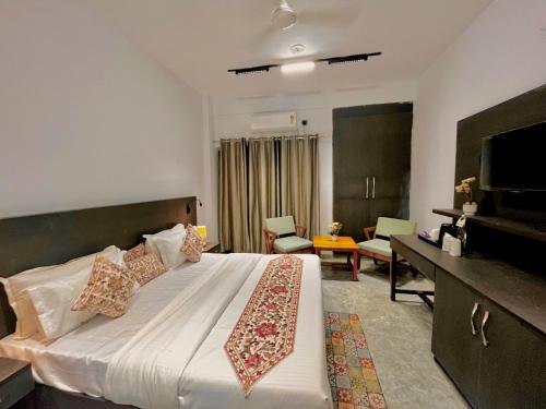 Hotel Aura Residency , Haridwar