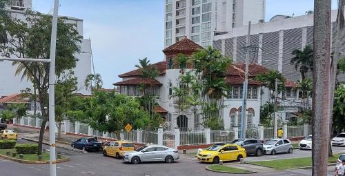 Hotel Be House and Resident Mansion