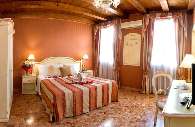 Hotel Conterie