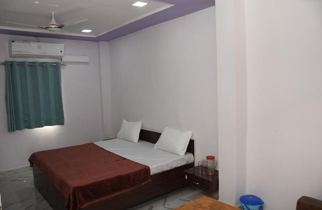 Hotel Dwarkesh
