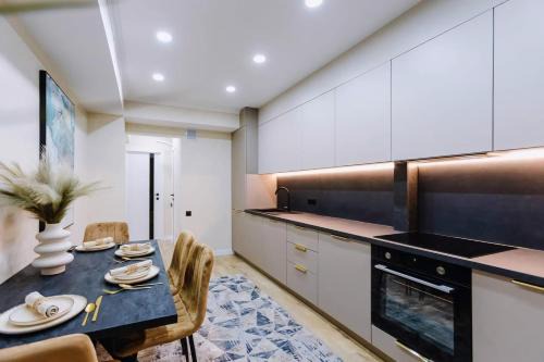 HOTEL FAMILY APARTAMENTS & TAXI-AiRPORT