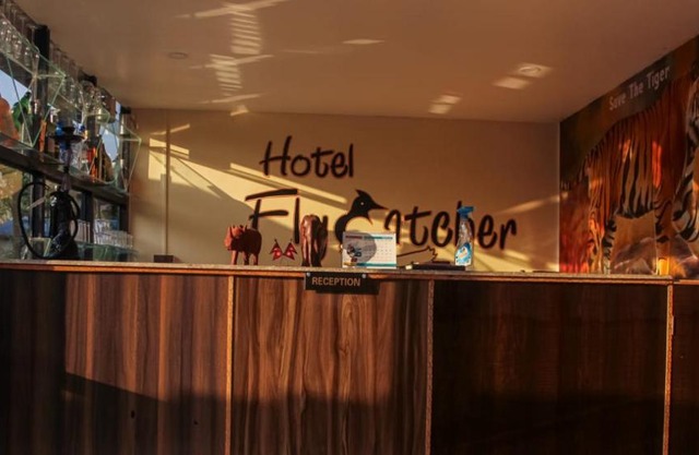 Hotel Flycatcher