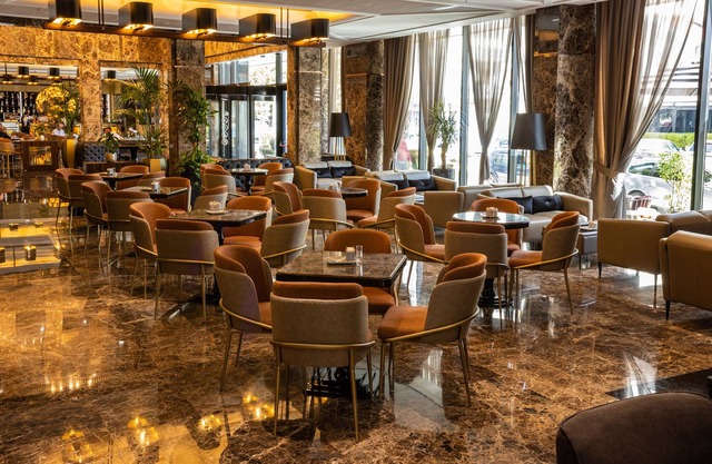 Hotel Golden Palace