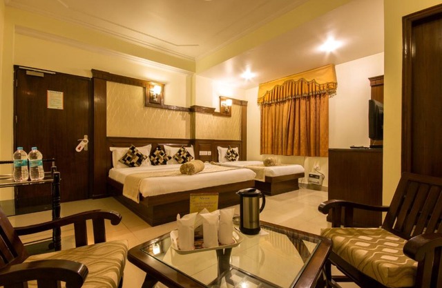 Hotel Grand Park Inn