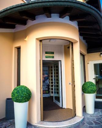 Hotel Lonatino