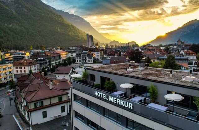 Hotel Merkur - West Station