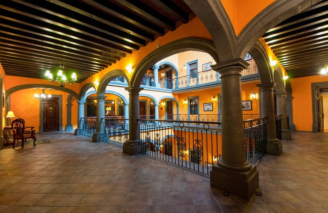 Hotel Morales Historical & Colonial Downtown Core