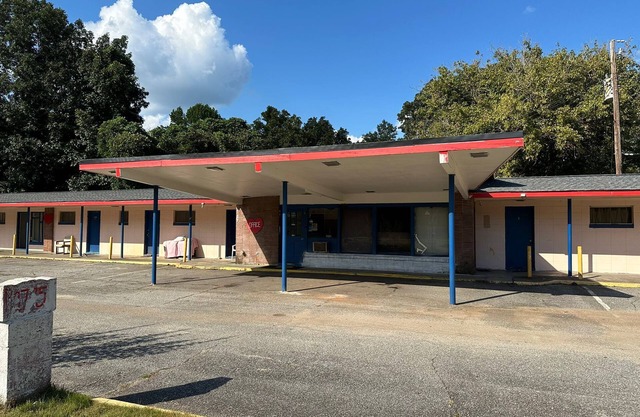 Hotel O Heart of Dixie Dadeville AL HWY 280