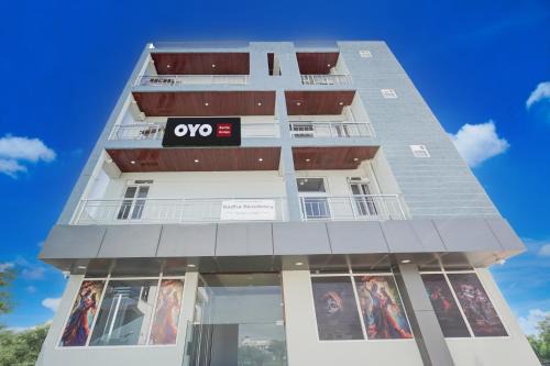 Hotel O Radha Residency