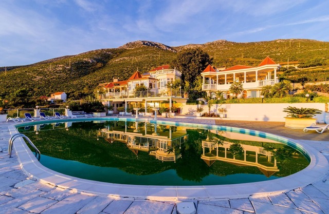 Hotel Pansion Villa Antonio - Two Bedroom Suite with Balcony and Sea View 17