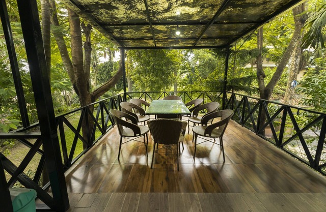 Hotel Parkside & Swimming Pool-Between Greenery and Azure ,Your Perfect Retreat