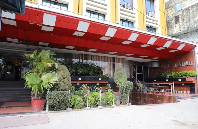 Hotel Raj Mandir