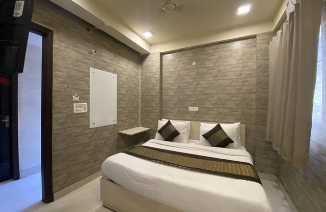 Hotel Red Chilly