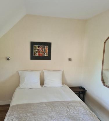 Hotel Saint julien aux bois