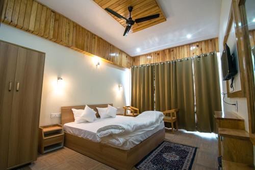 Hotel Samrat Inn