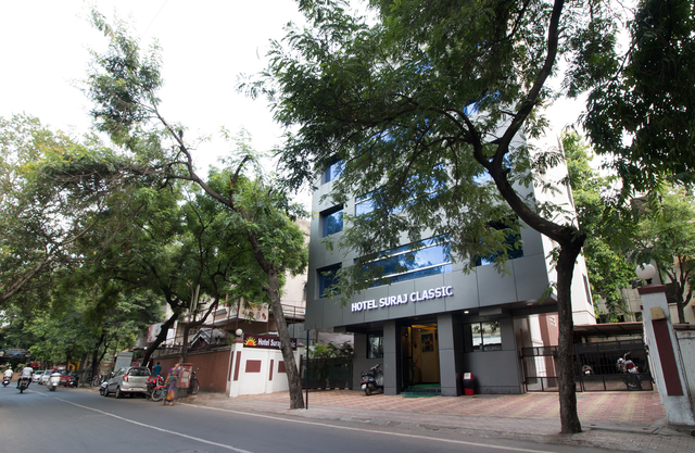 Hotel Suraj Classic