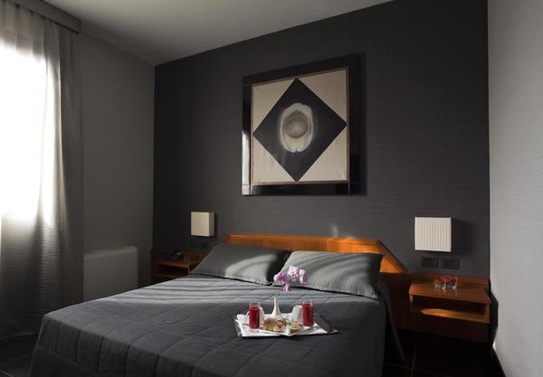 Hotel Zone