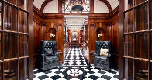 Hotels In London With Accessibility, Breakfast, Business Services