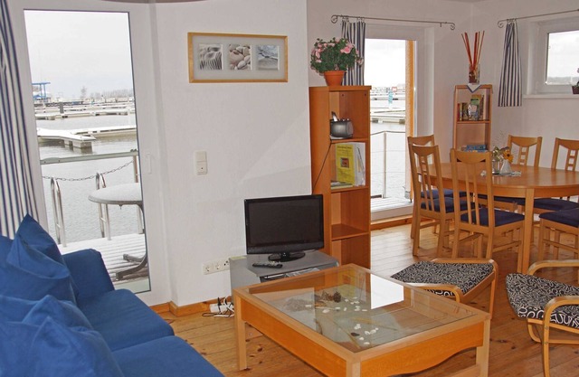 House 1 / pets possible - FLOATING HOUSES Classic - Kröslin / up to 6 pers.