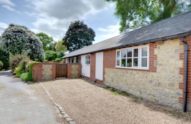 House ∙ 2 bedrooms ∙ 4 guests