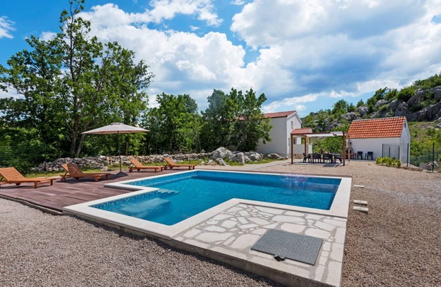 House ∙ 4 bedrooms ∙ 10 guests