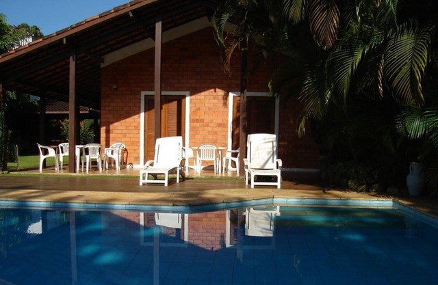 House 4 Suites Barra do Sahy with Pool (WiFi Fiber 450 Mb + SKY HDTV)