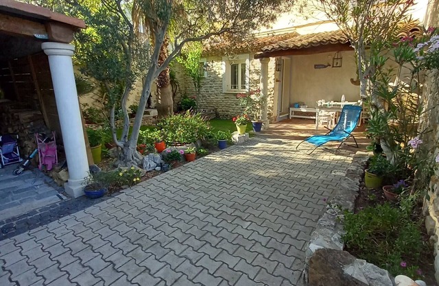 House 90m2 10 min walk from the beach