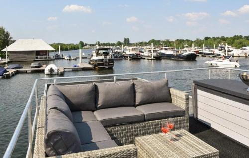 House Boat Maastricht